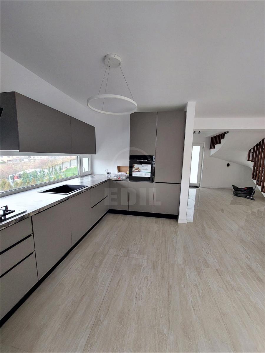 Inchiriere Casa 4 camere BORHANCI