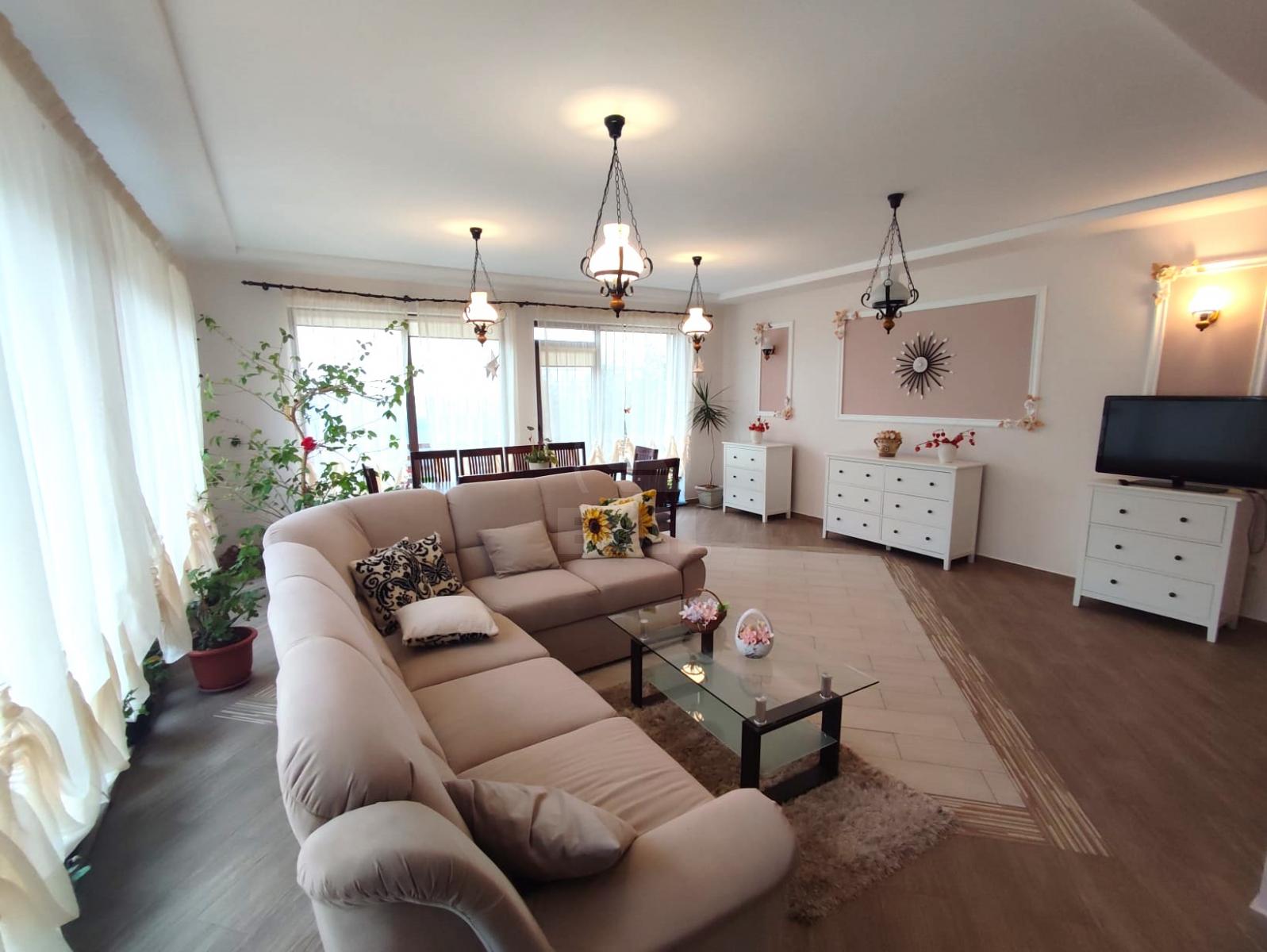 Inchiriere Casa 5 camere FAGET