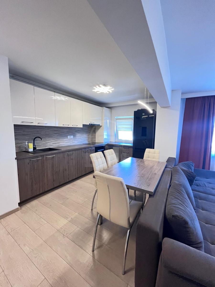 Inchiriere Apartament 4 camere MANASTUR
