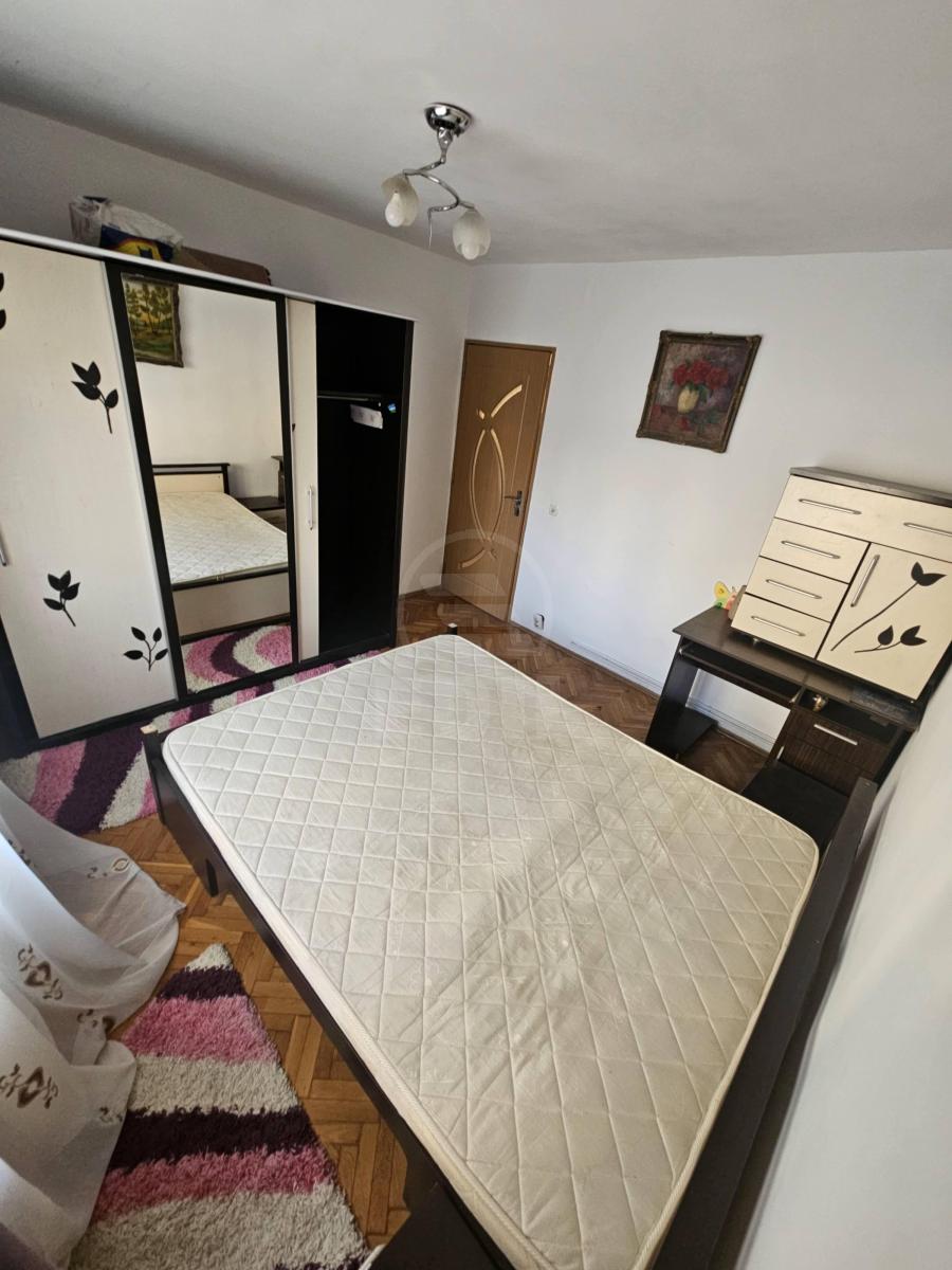 Inchiriere Apartament 4 camere MANASTUR