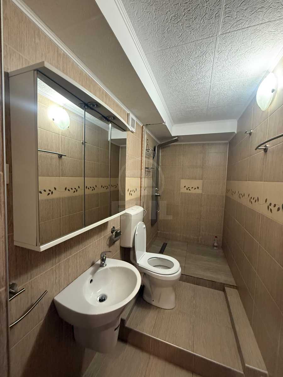 Inchiriere Apartament 4 camere ZORILOR-20