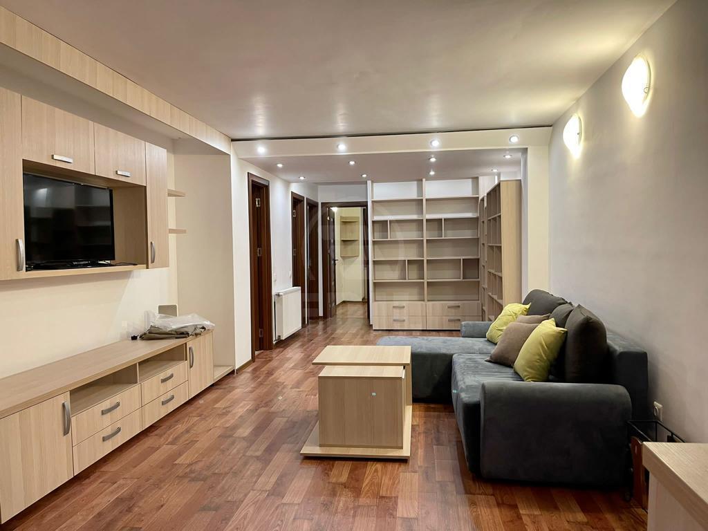 Inchiriere Apartament 4 camere ZORILOR