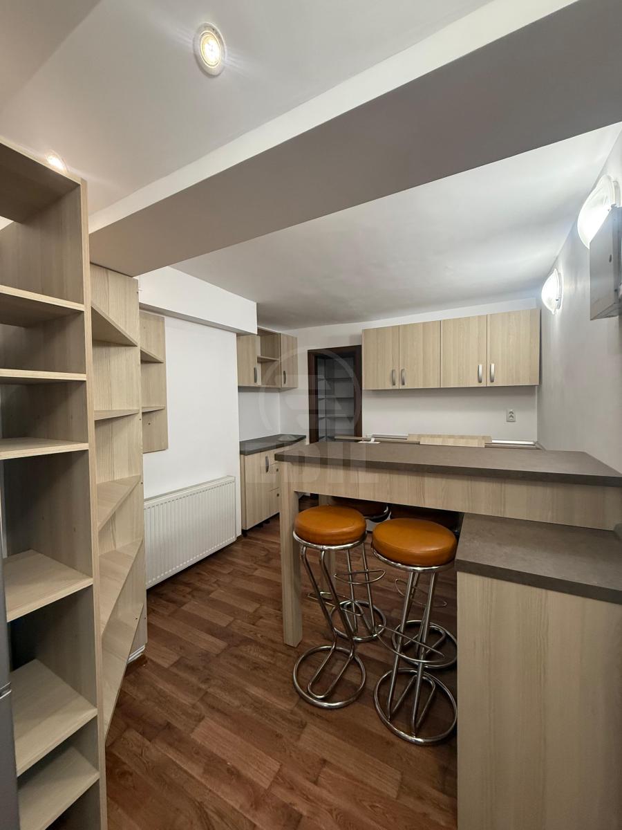 Inchiriere Apartament 4 camere ZORILOR-4