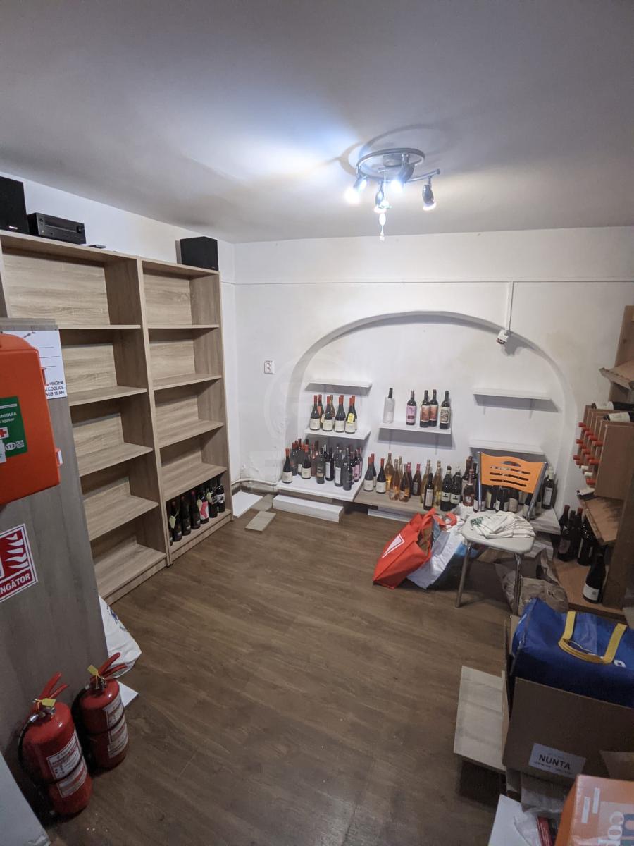 Inchiriere Spatiu comercial 2 incaperi CENTRAL