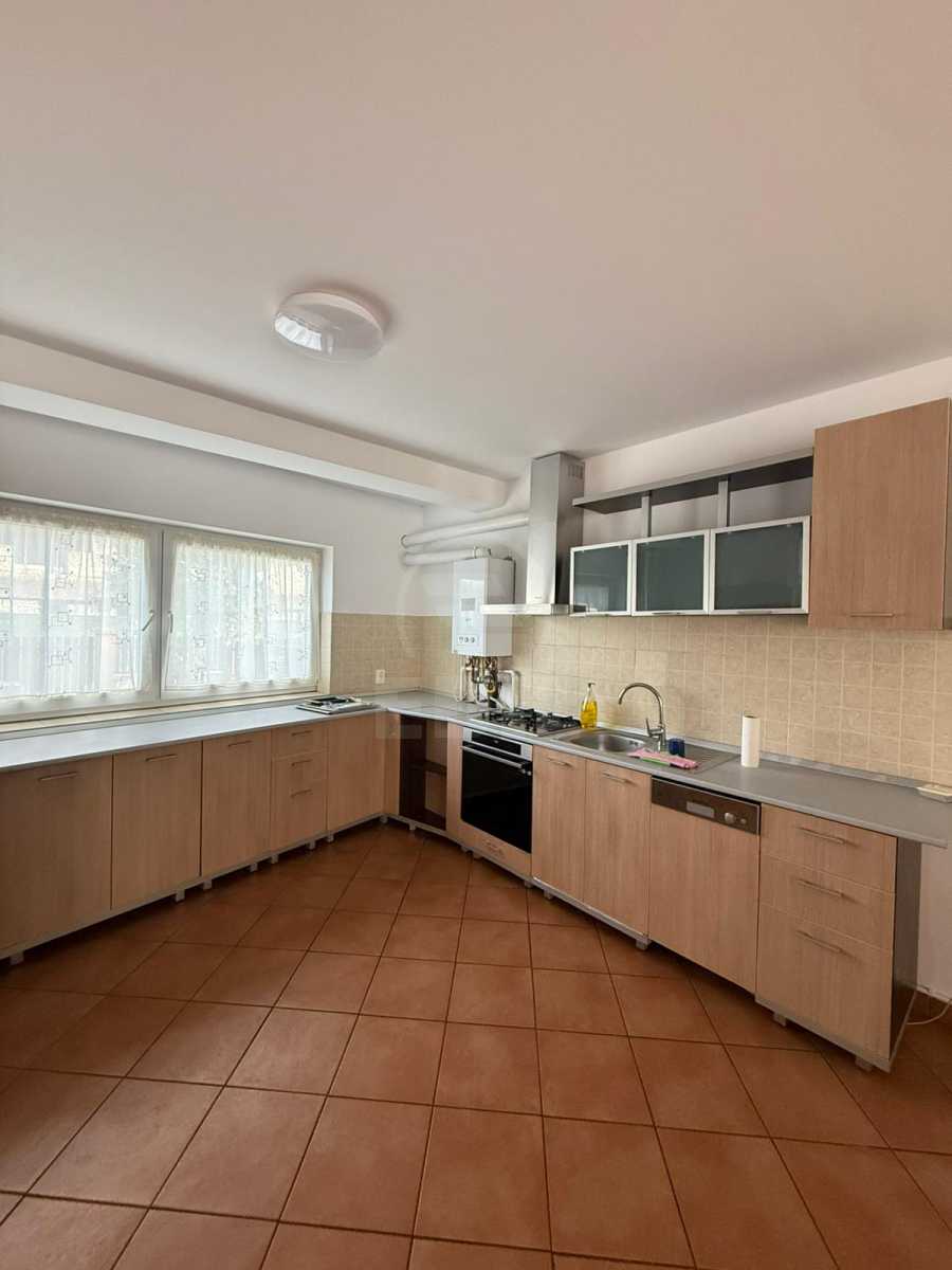 Inchiriere Casa 4 camere BUNA ZIUA-7
