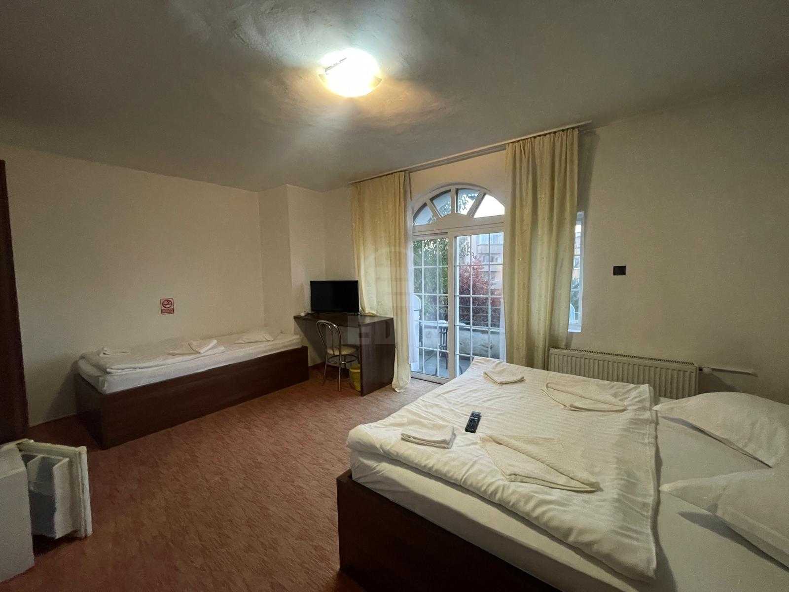 Inchiriere Casa 13 camere ZORILOR-15