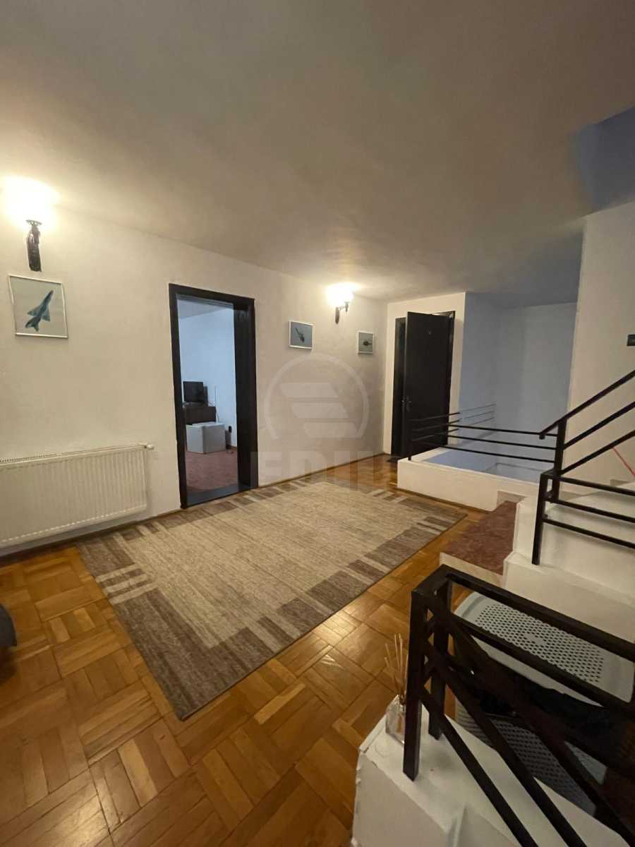 Inchiriere Casa 13 camere ZORILOR-12