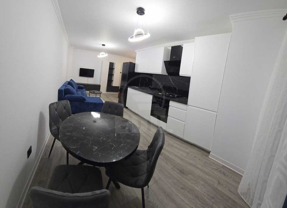 Inchiriere Apartament 3 camere GHEORGHENI-5