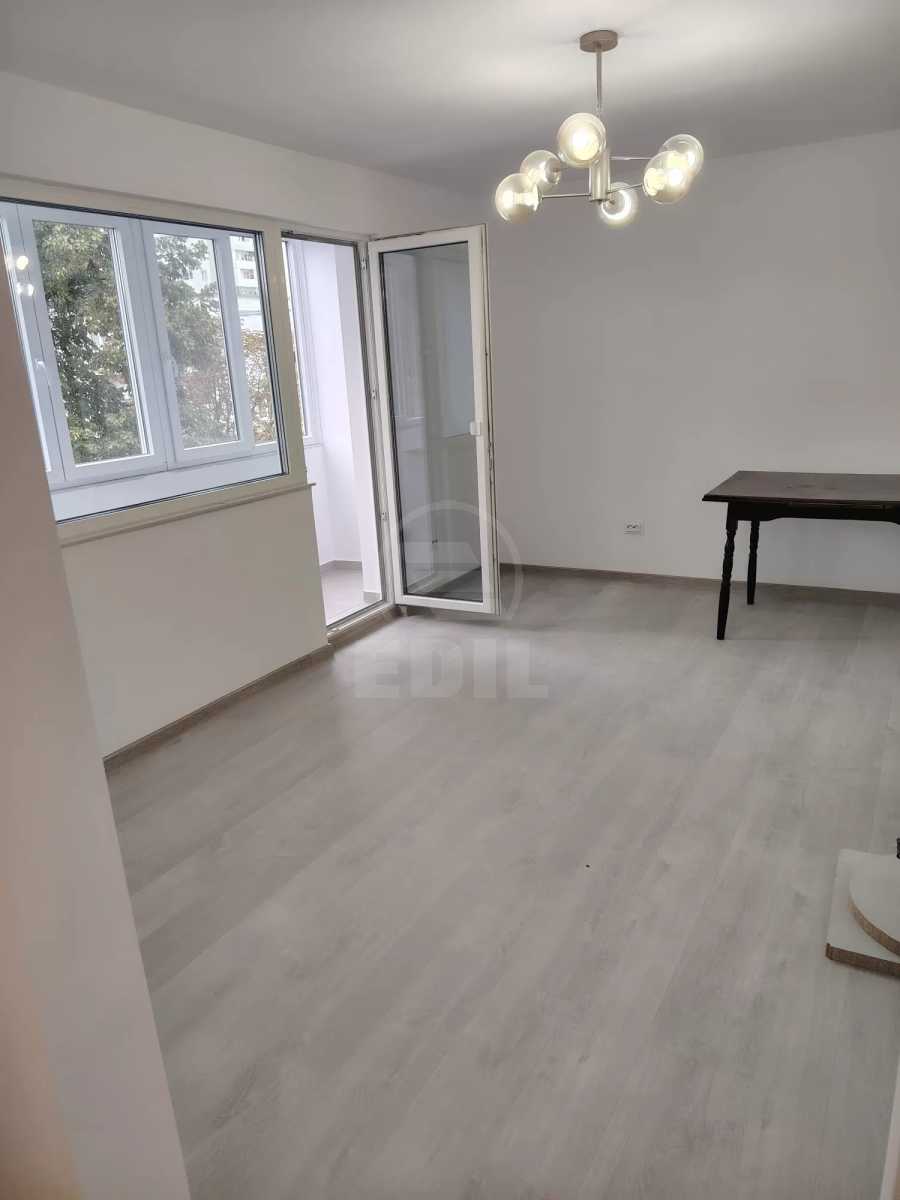 Inchiriere Apartament 4 camere GHEORGHENI-2