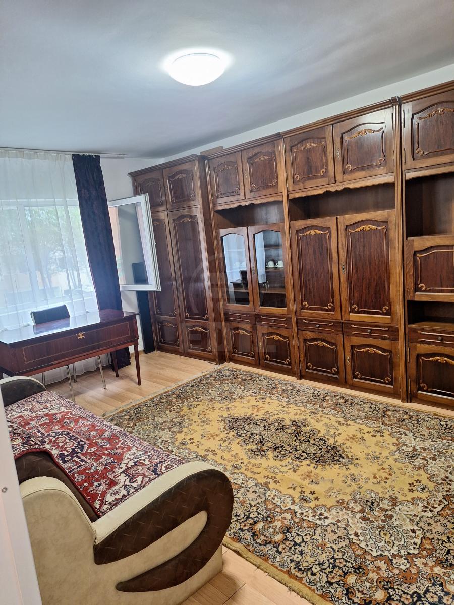 Inchiriere Apartament 1 camera MANASTUR-2