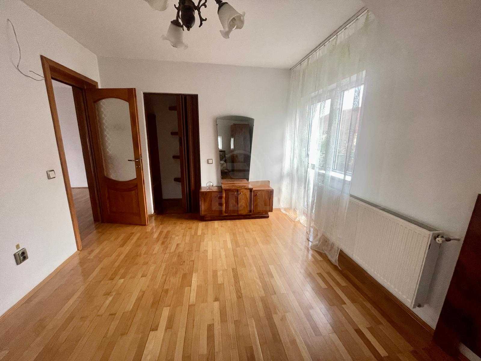 Inchiriere Casa 5 camere MANASTUR-5