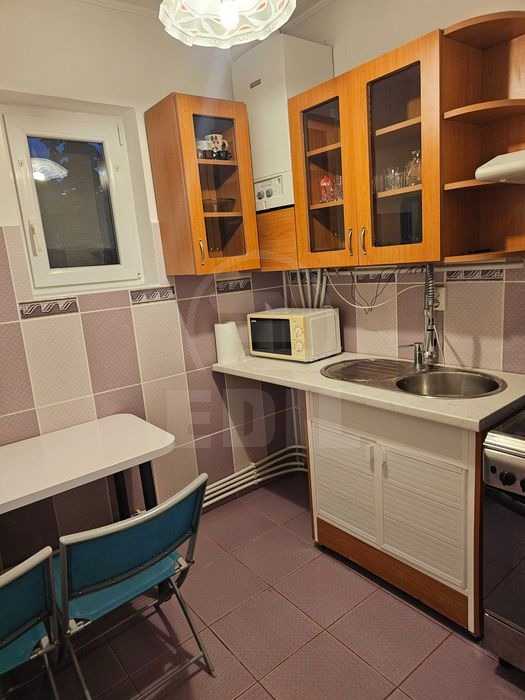 Inchiriere Garsoniera 1 camera DAMBU ROTUND-3