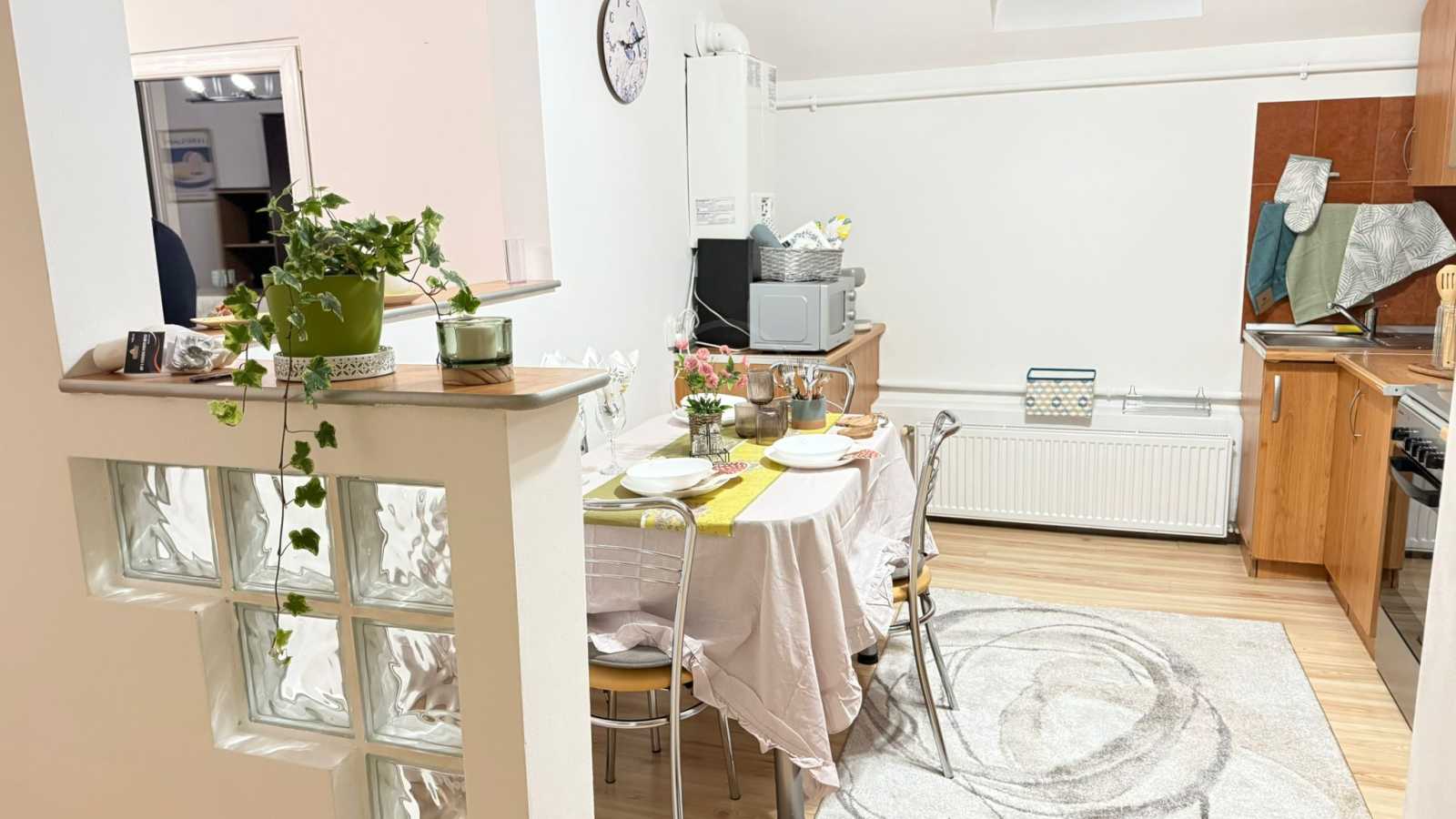 Inchiriere Apartament 2 camere GHEORGHENI-7