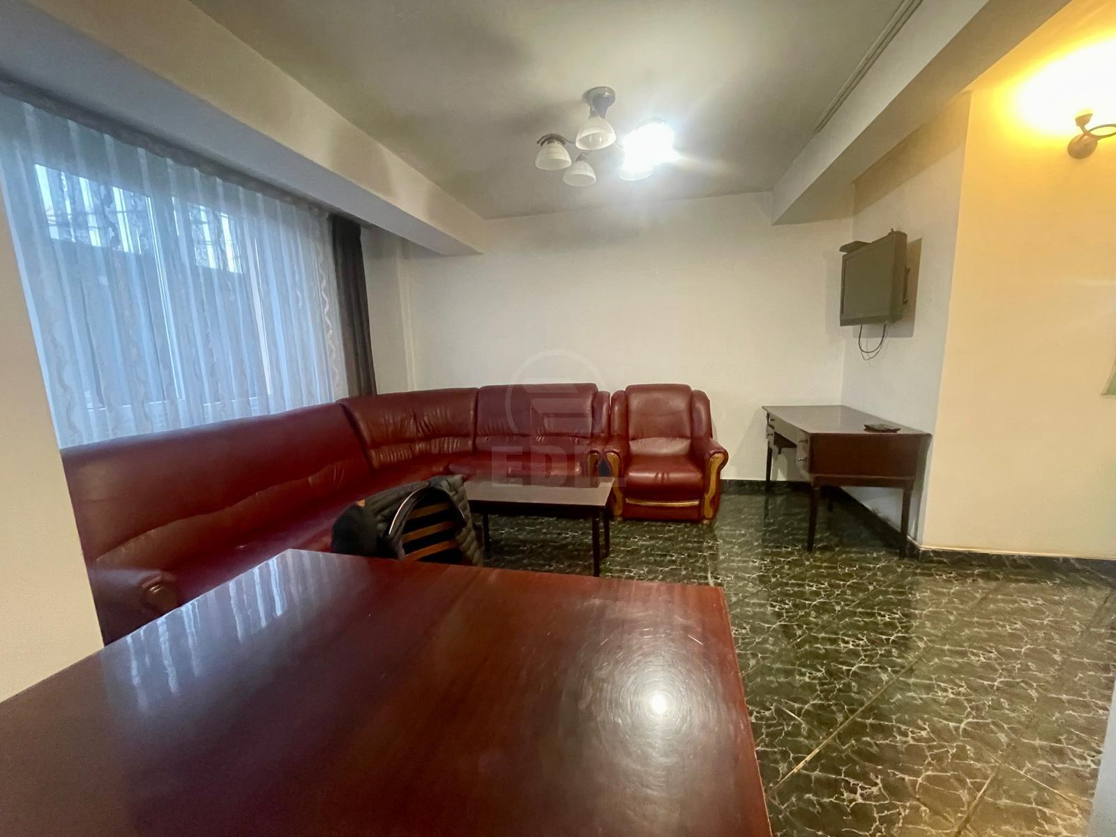 Inchiriere Apartament 3 camere CENTRAL