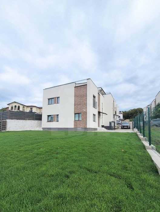 Inchiriere Casa 4 camere IRIS